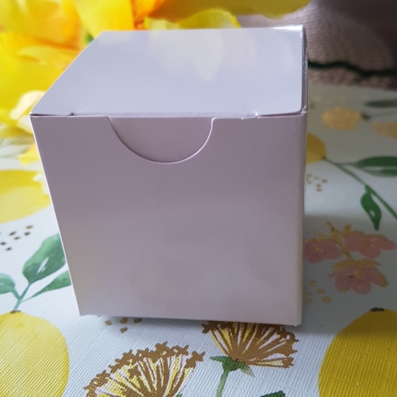 10 White Gift Boxes Favor Boxes Treat Boxes 2"x2"x2" in - Picture 2 of 10